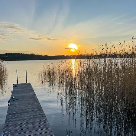 Hausboot Jawe Auf Der Kleinseenplatte Πλωτό κατάλυμα Wustrow (Mecklenburg-Strelitz)
