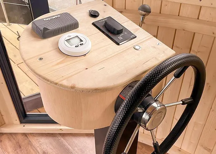 Hausboot Jawe Auf Der Kleinseenplatte Bådhotel *