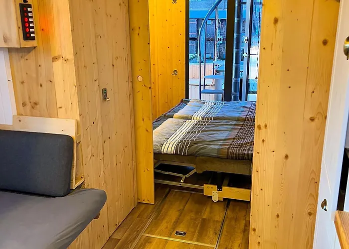 Bådhotel Hausboot Jawe Auf Der Kleinseenplatte